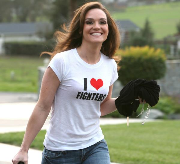 shelina-fighters Shelina loves fighters apparently.