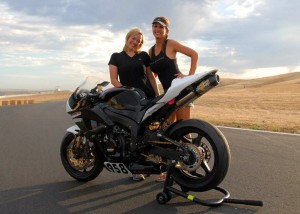 me-nikki-afmr72010-1 me and the pbm (pretty blonde mechanic)